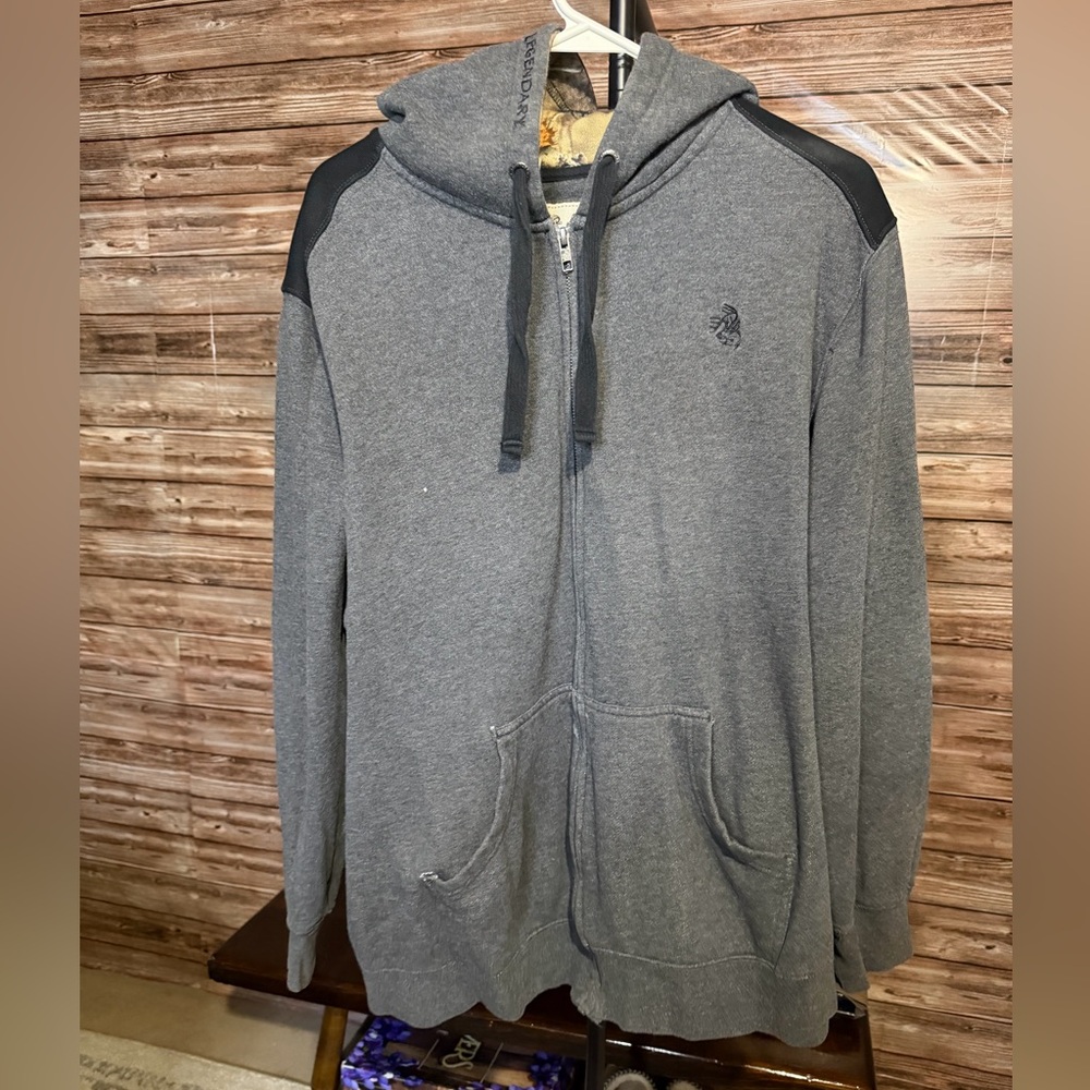 Legendary Whitetails Men's Charcoal Zip-Up Sweater